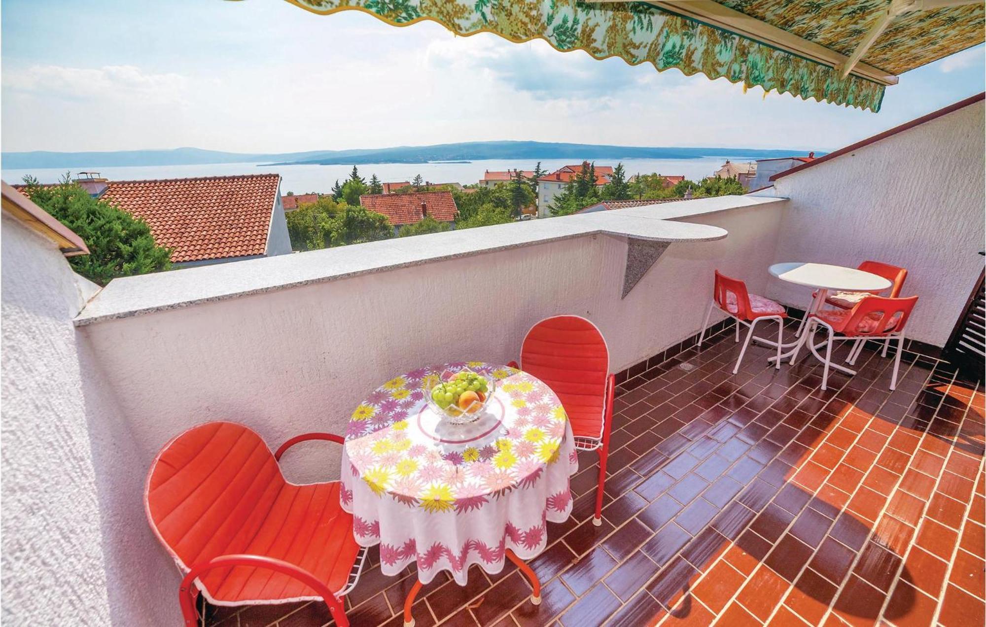 Nice apartment in Crikvenica with 1 Bedrooms&WiFi Buitenkant foto