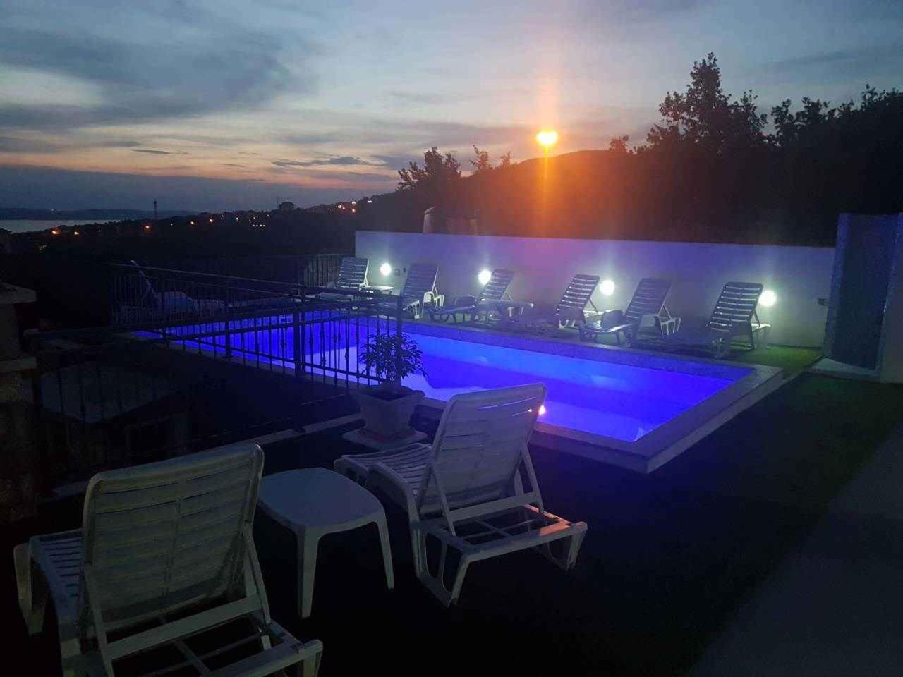 Nice apartment in Crikvenica with 1 Bedrooms&WiFi Buitenkant foto