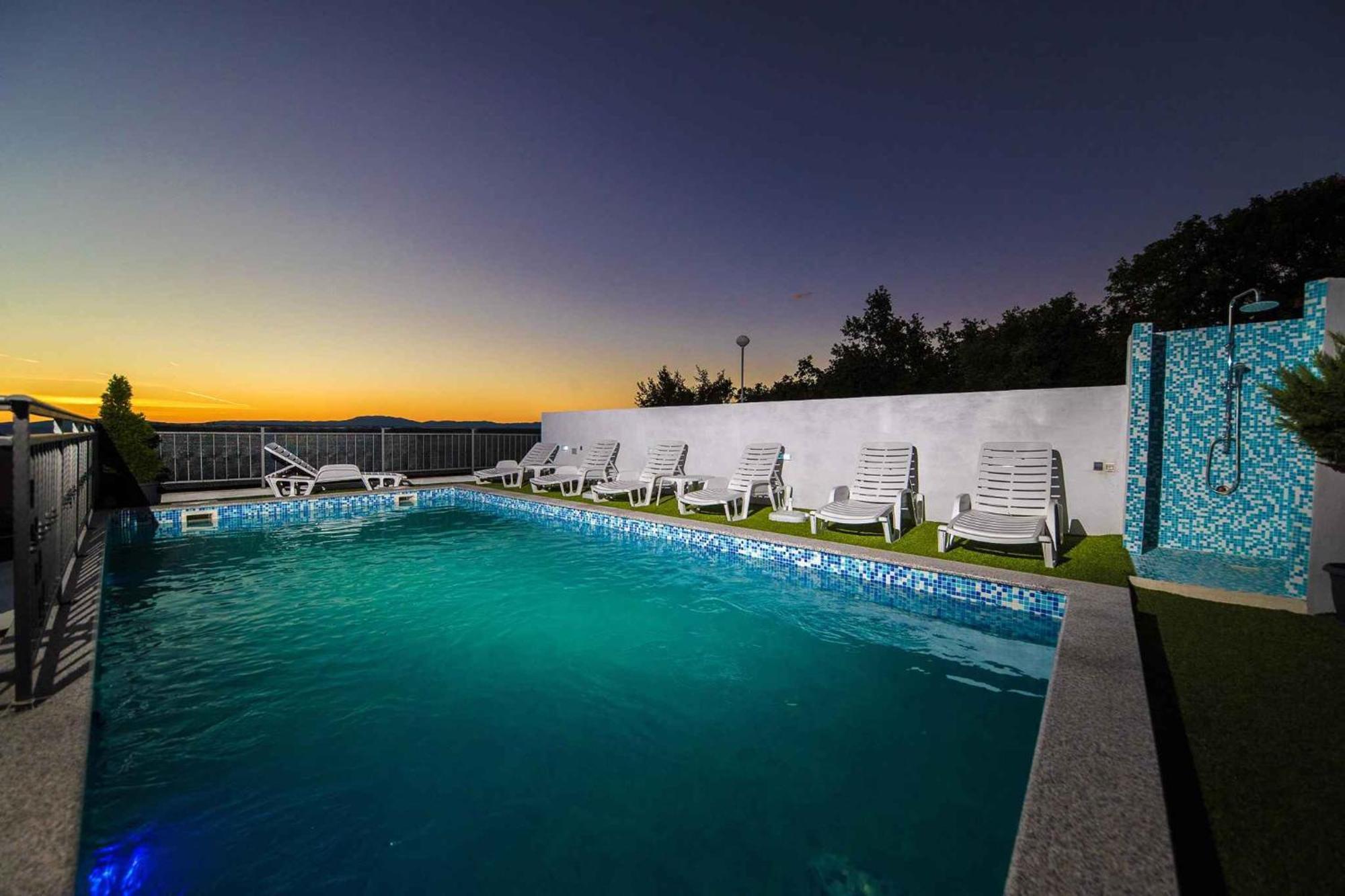 Nice apartment in Crikvenica with 1 Bedrooms&WiFi Buitenkant foto