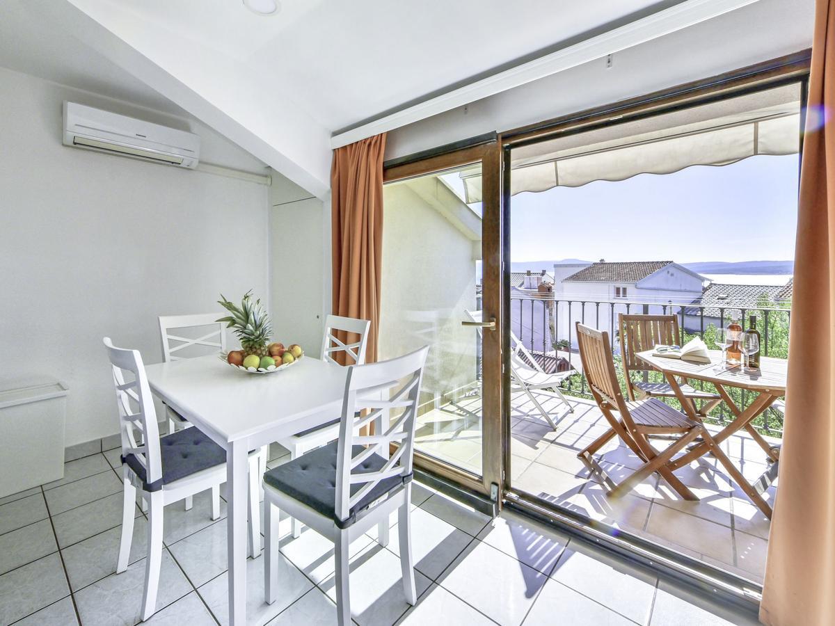Nice apartment in Crikvenica with 1 Bedrooms&WiFi Buitenkant foto
