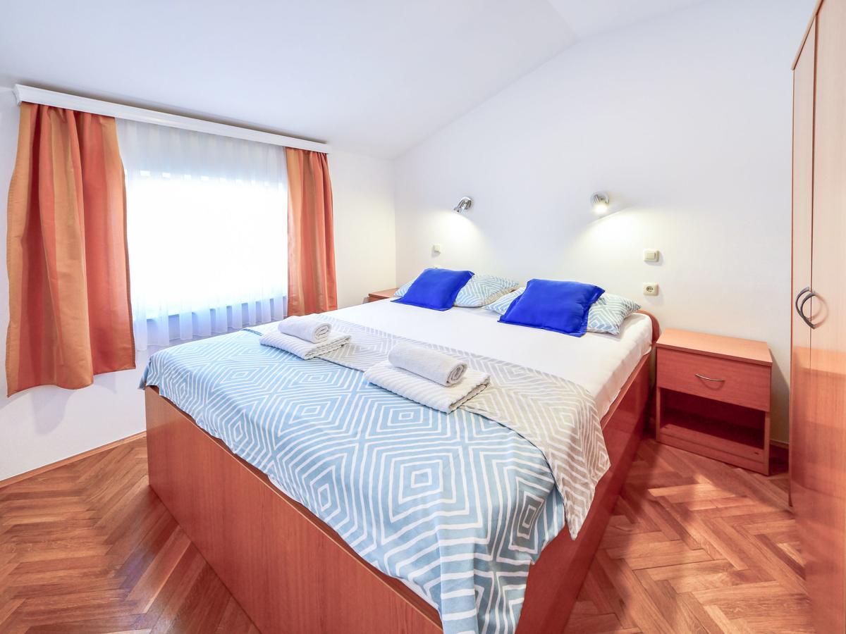 Nice apartment in Crikvenica with 1 Bedrooms&WiFi Buitenkant foto